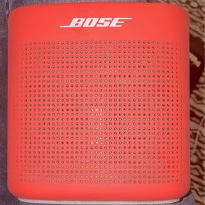 Bose SoundLink Color II: excellent condition.